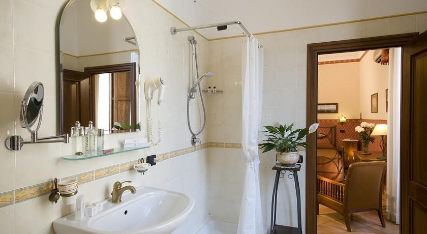 PINTO STOREY HOTEL photo 2
