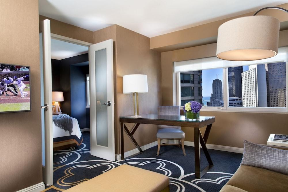 OMNI CHICAGO photo 3