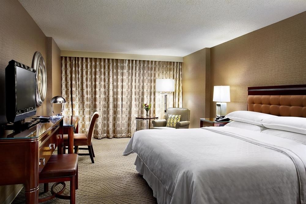 SHERATON CAVALIER CALGARY HOTEL photo 1