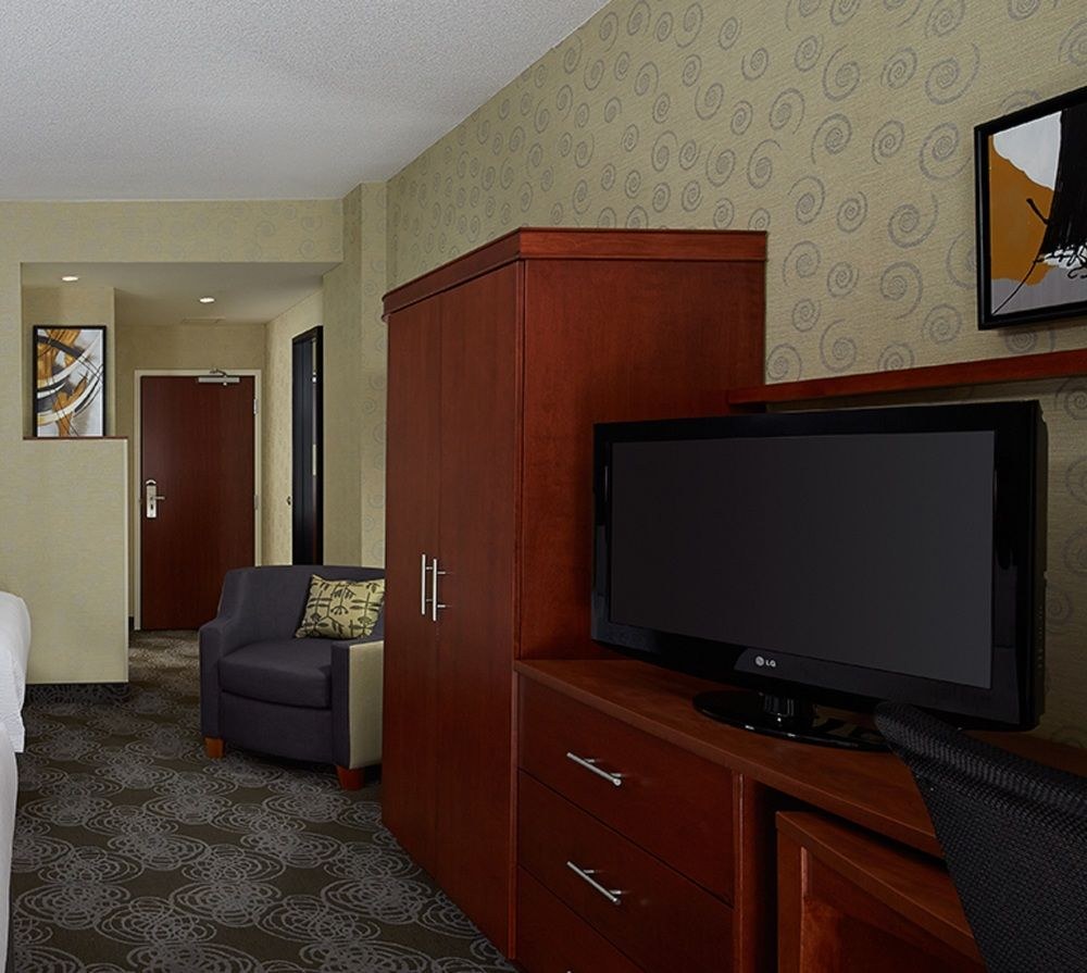 *COURTYARD BY MARRIOTT MONTREAL AIRPORT