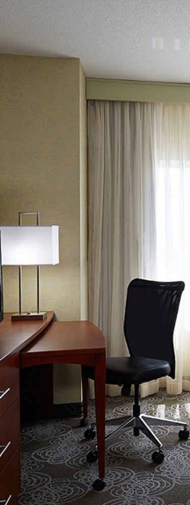 *COURTYARD BY MARRIOTT MONTREAL AIRPORT photo 1