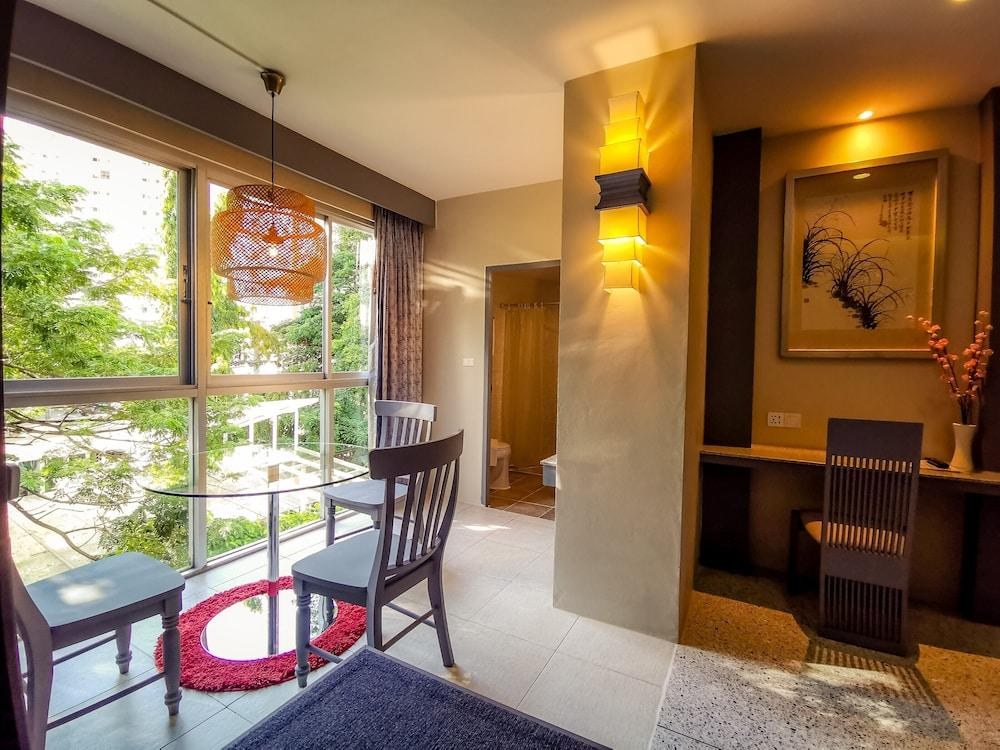 SINO HOUSE photo 2