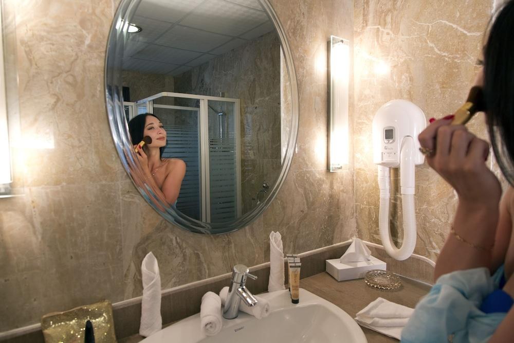 ORIENTAL RIVOLI HOTEL &AMP; SPA photo 2