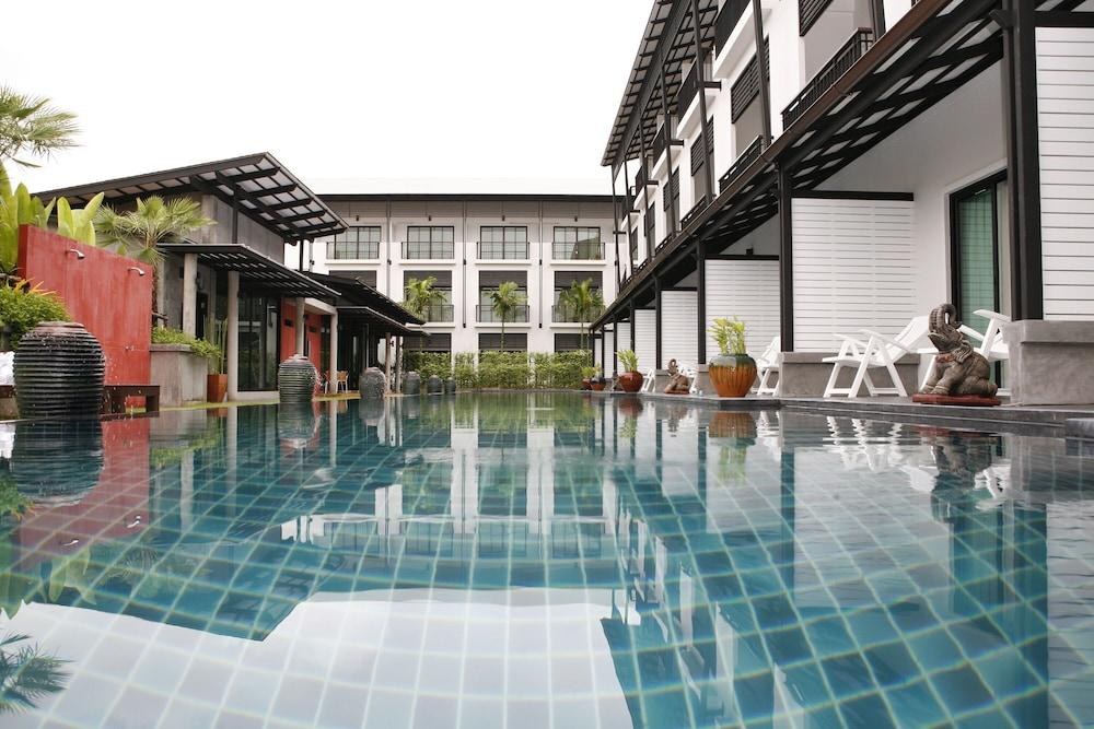 PHUKETA THE HIP SERVICED APARTMENT AND HOTEL photo 1