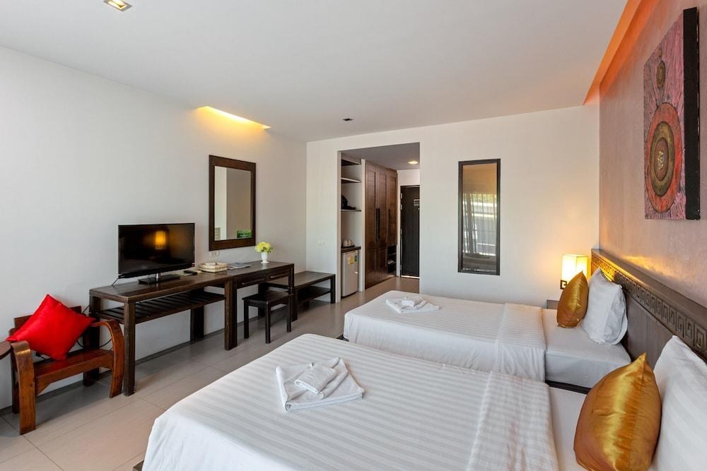 PHUKETA THE HIP SERVICED APARTMENT AND HOTEL photo 4