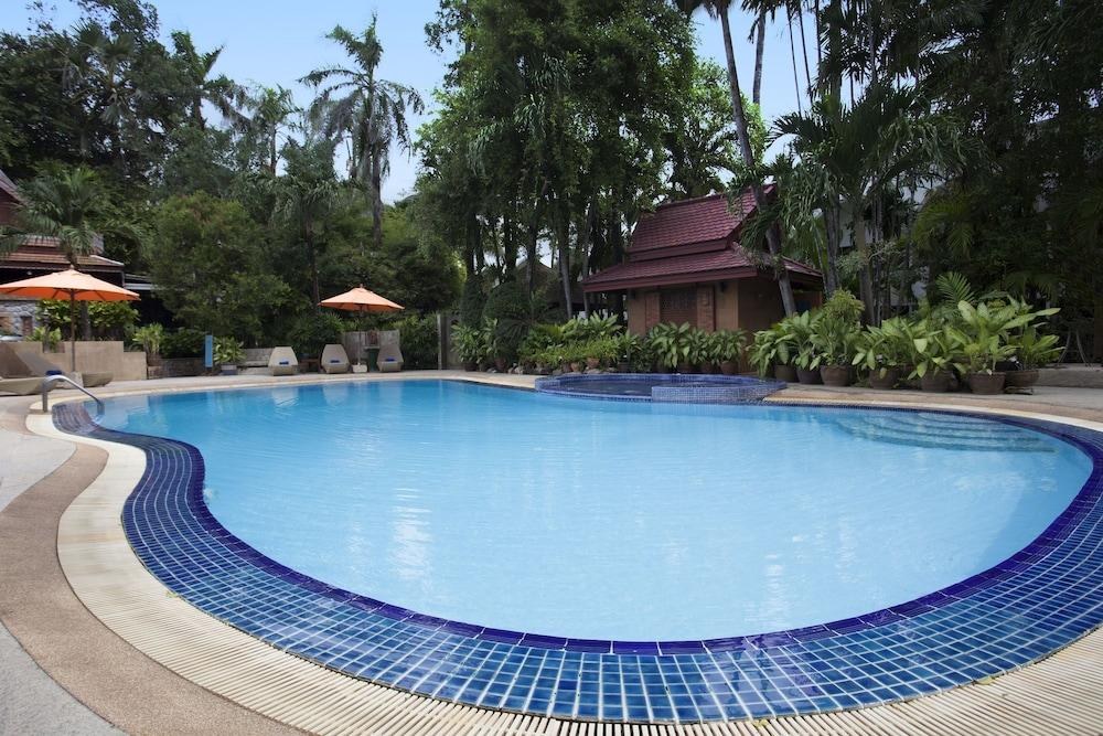SAFARI BEACH HOTEL PHUKET photo 2