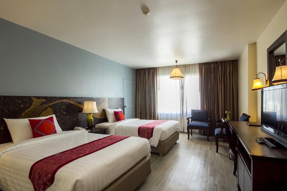 SABAI EMPRESS HOTEL photo 2