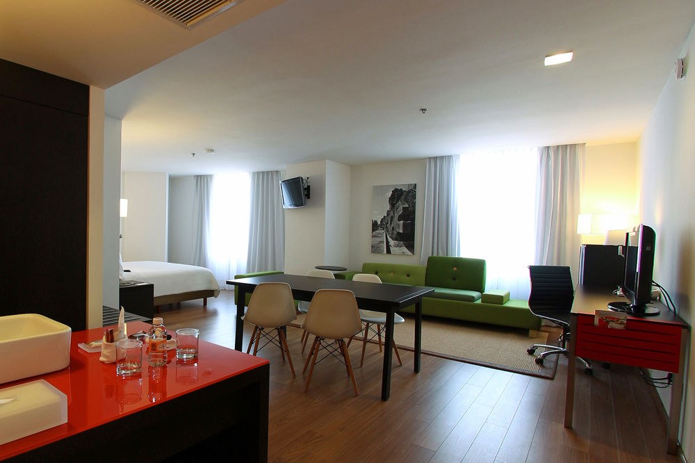 FIESTA INN EXPRESS NAUCALPAN