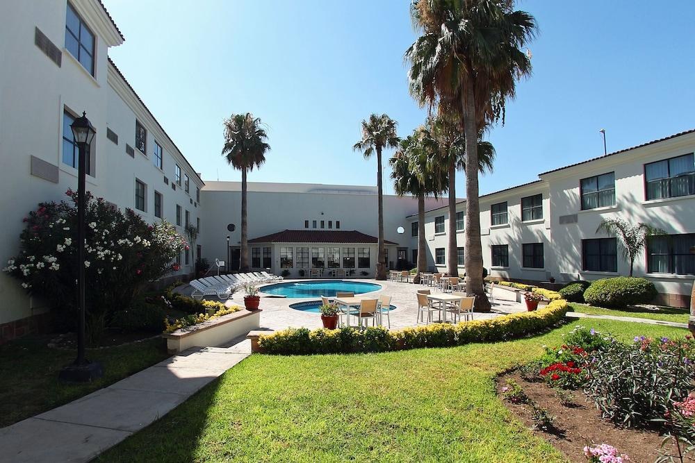 FIESTA INN SALTILLO photo 3