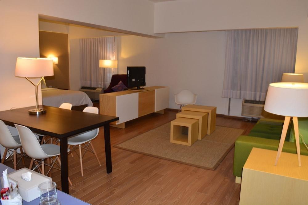 FIESTA INN TLALNEPANTLA photo 4