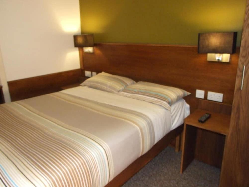 GLASGOW HOUSE HOTEL photo 3