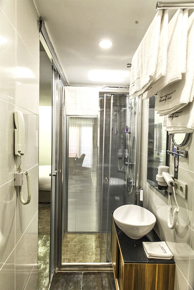 THE 22 HOTEL photo 1