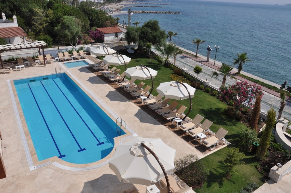 TURIYA HOTEL & SPA photo 1