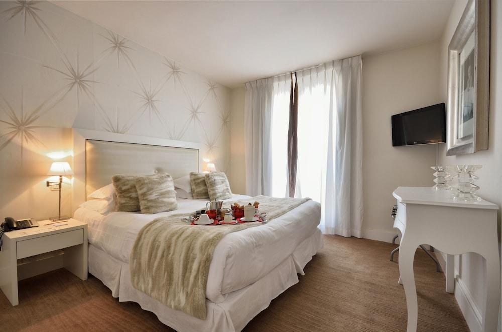 HOTEL RENOIR photo 4