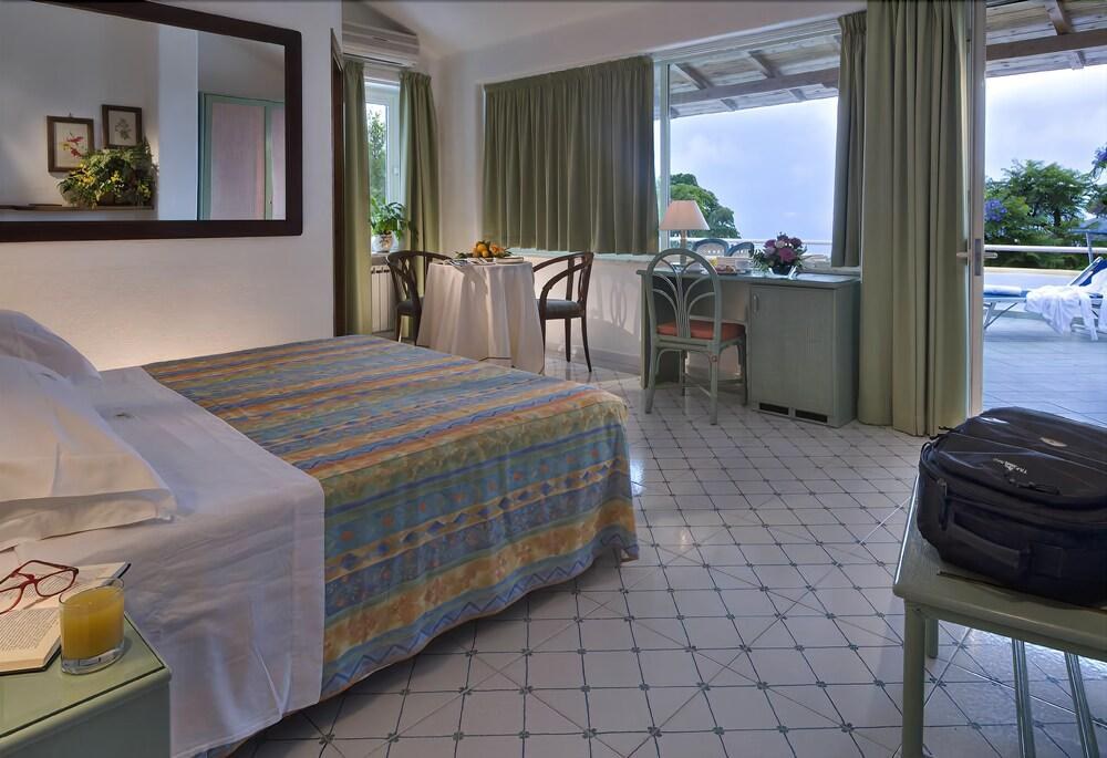 CARLO MAGNO HOTEL photo 3