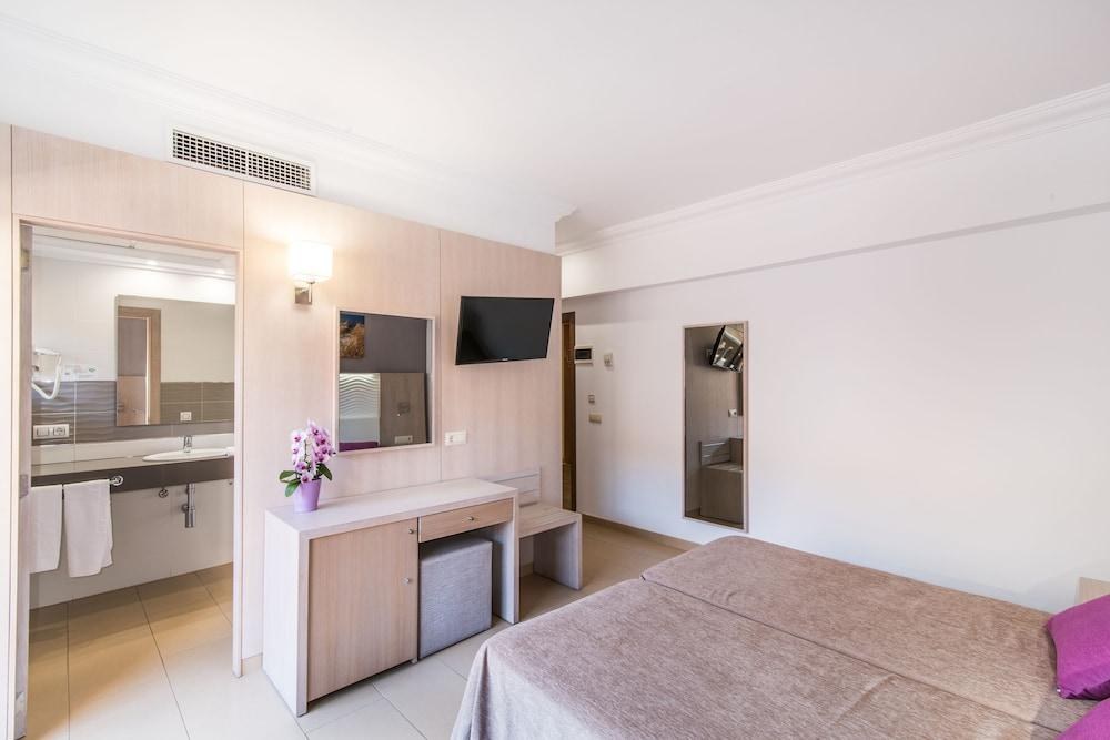 HOTEL BAVIERA photo 1