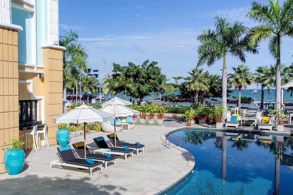 Wave Hotel photo 2