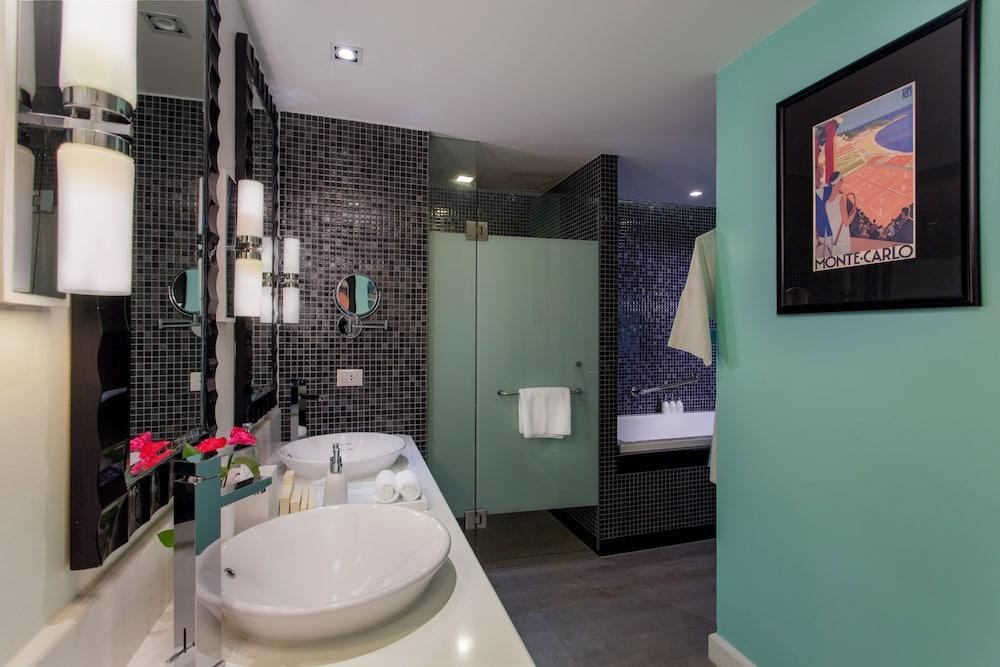 Wave Hotel photo 3