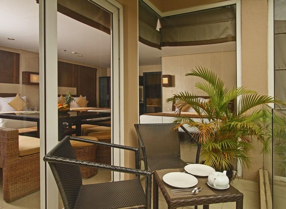 Two Seasons Boracay Resort photo 4