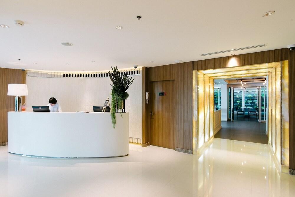 CITRUS SUKHUMVIT 11 HOTEL BY COMPASS HOSPITALITY photo 2