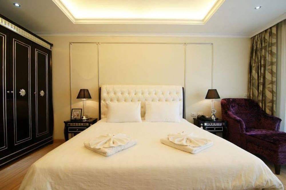 MIRACLE SUITE photo 2