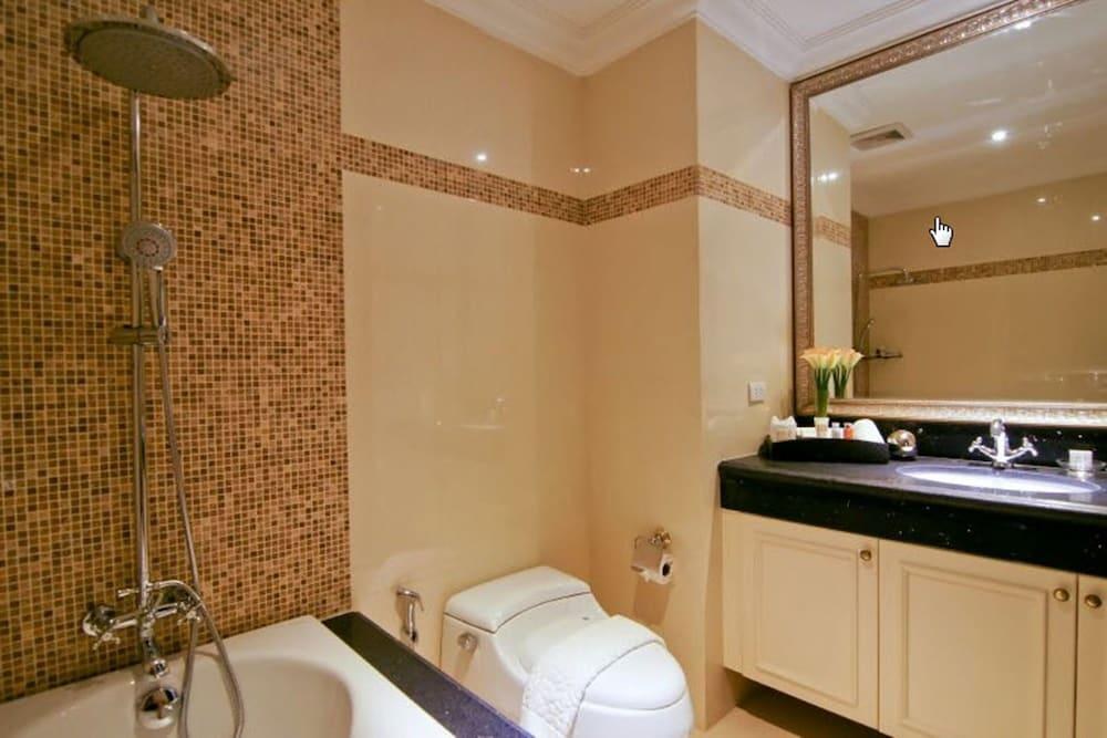 MIRACLE SUITE photo 3