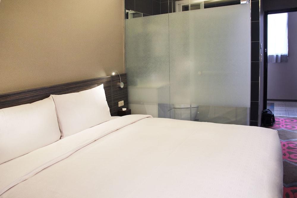 CAPITAL HOTEL SONGSHAN photo 3