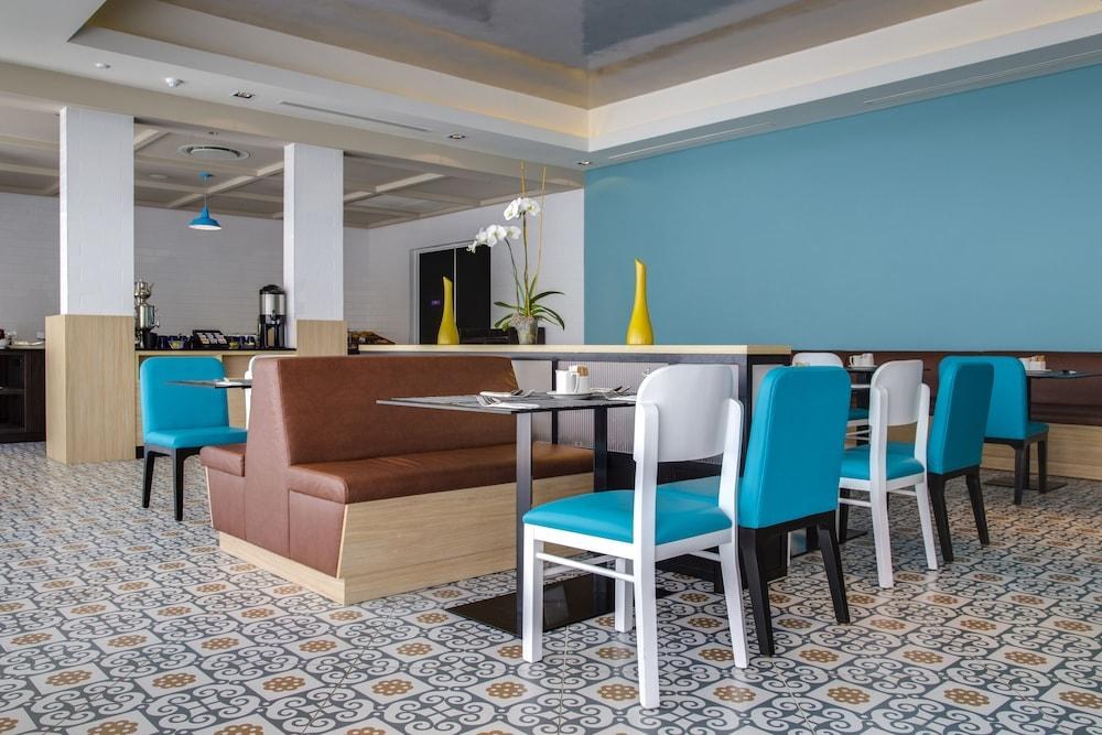 PARK INN NEWLANDS photo 3