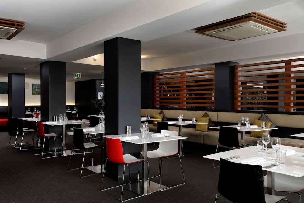 RYDGES MOUNT PANORAMA photo 3