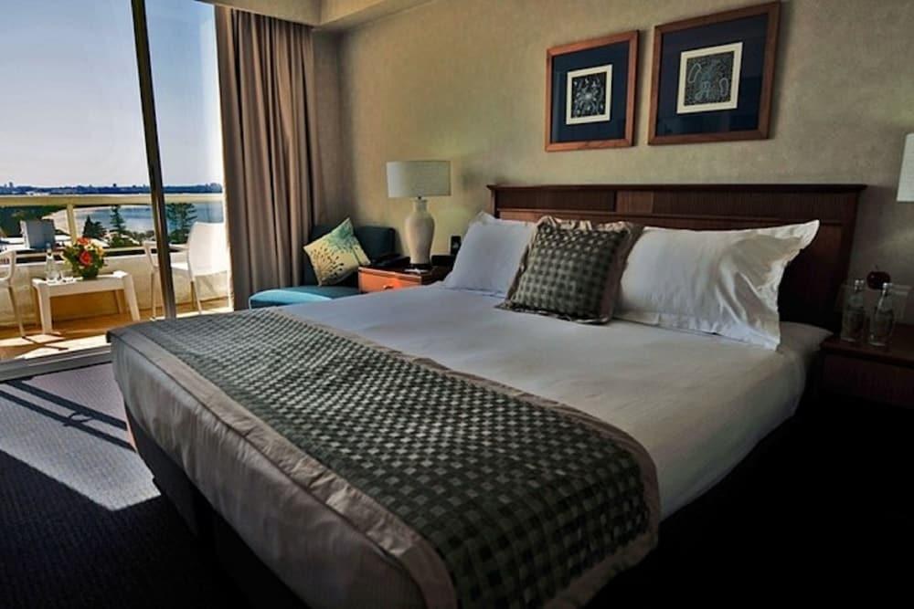 NOVOTEL BRIGHTON BEACH photo 4