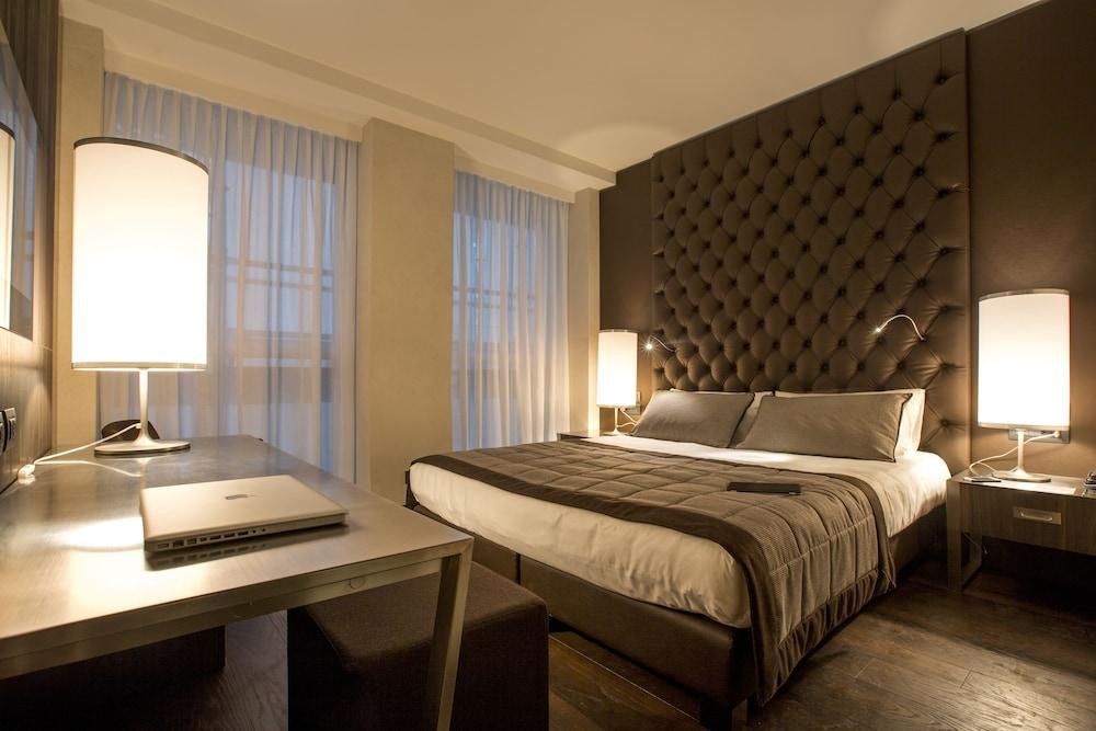Hyatt Centric Milan Centrale photo 2