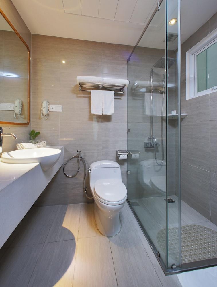 HARMONY SAIGON HOTEL & SPA photo 2
