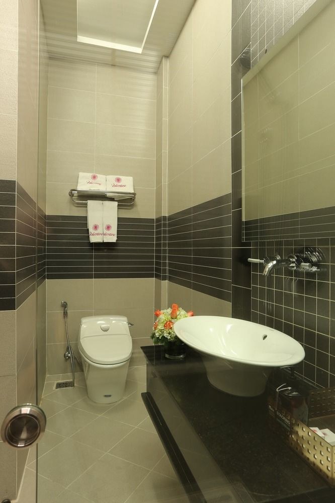 Valentine Hotel photo 1