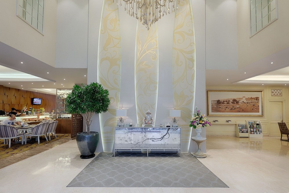GRAND SILVERLAND HOTEL & SPA photo 1
