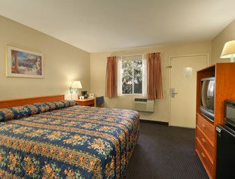 Days Inn by Wyndham San Marcos photo 4
