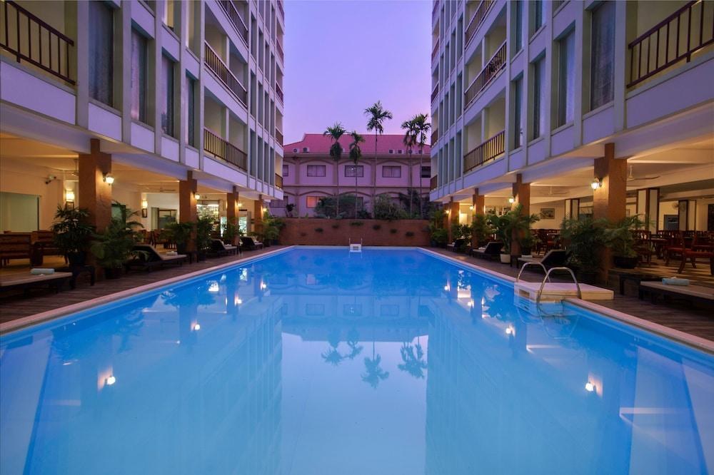 Smiling Hotel & Spa photo 3