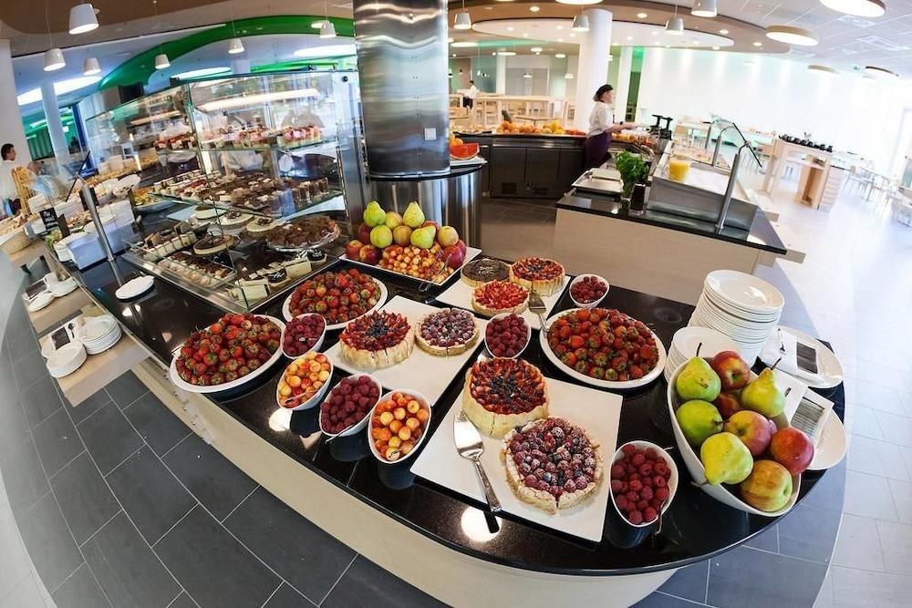 SOUND GARDEN HOTEL AIRPORT photo 2