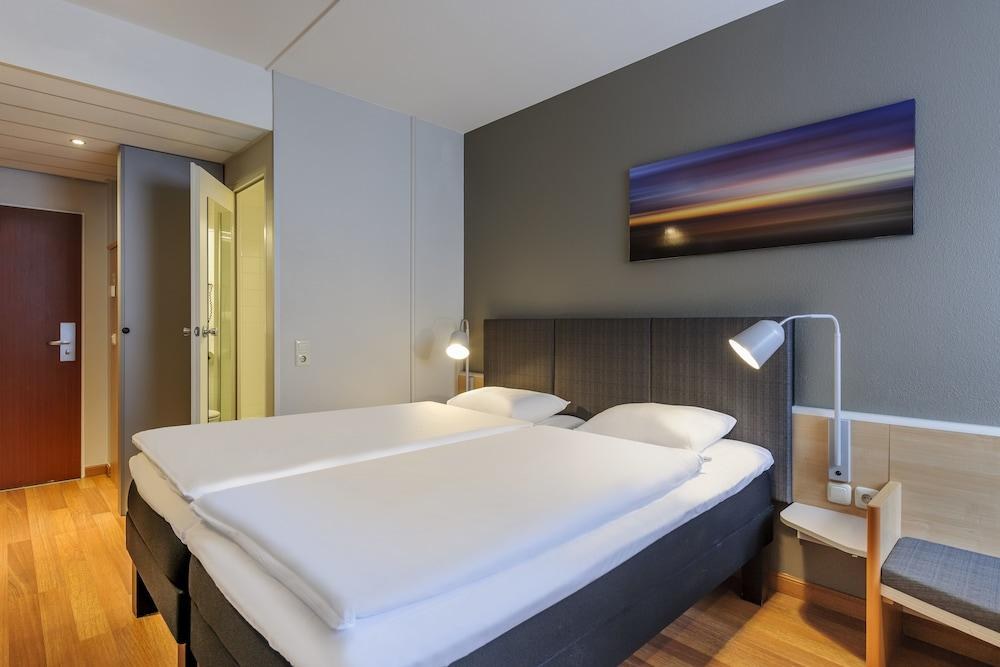 IBIS FRANKFURT MESSE WEST photo 2