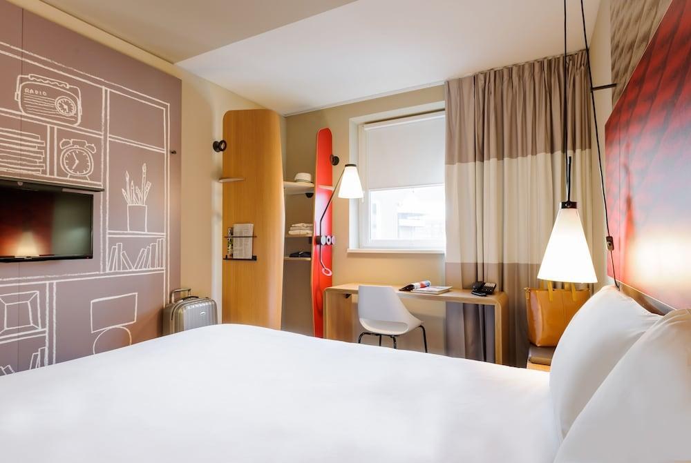 IBIS HAMBURG CITY photo 4