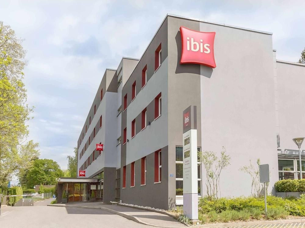IBIS GENEVE AEROPORT photo 2