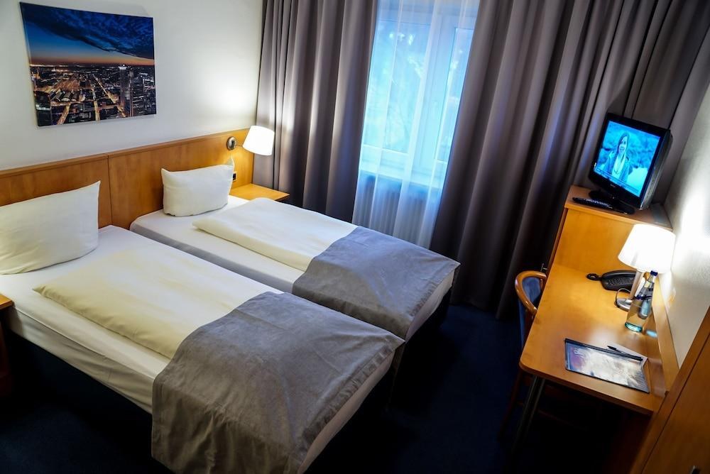 NIEDERRAEDER HOF photo 3
