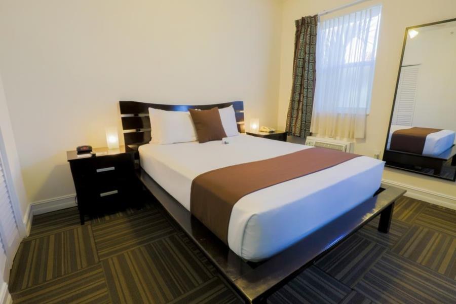 OCEAN REEF SUITES