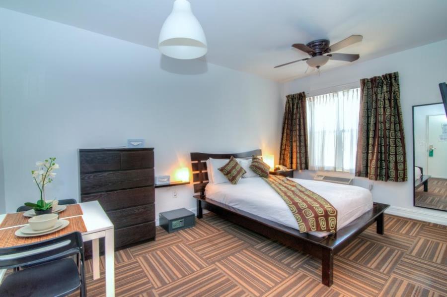 OCEAN REEF SUITES photo 4