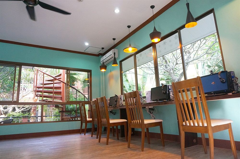KATA SEA BREEZE RESORT