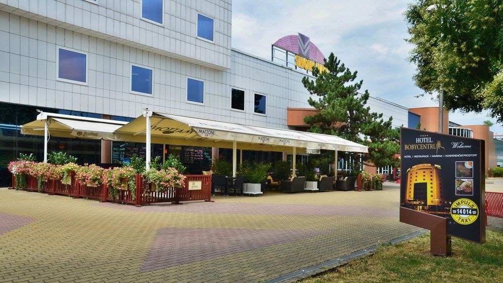 COSMOPOLITAN BOBYCENTRUM photo 1