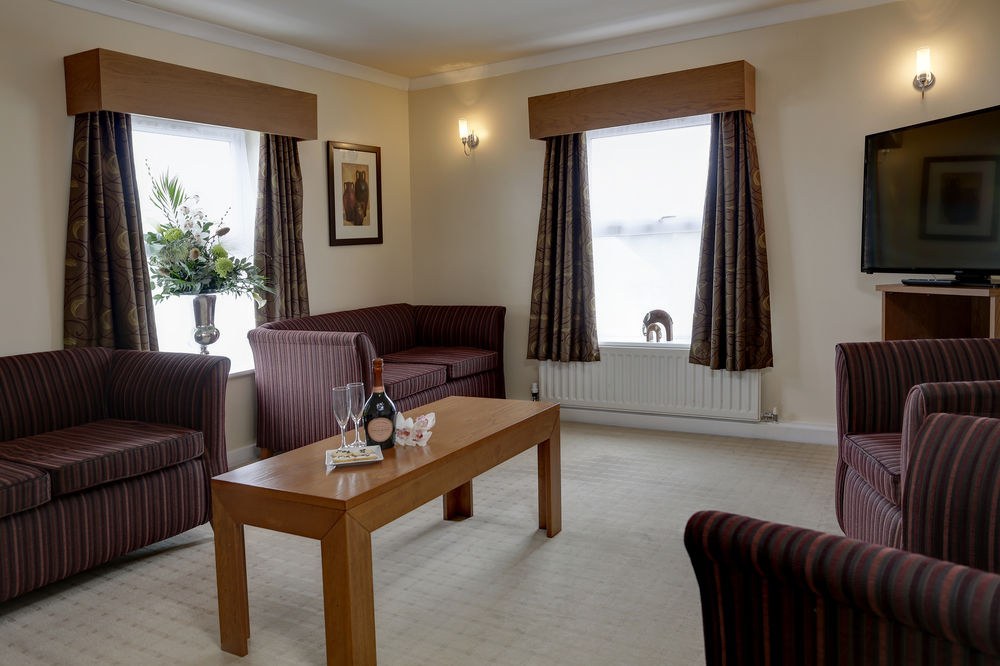 BURN HALL HOTEL, SURE HOTEL COLLECTION BY BEST WESTERN photo 1