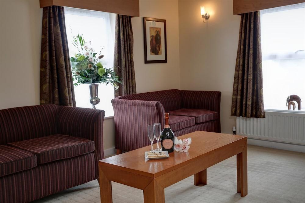 BURN HALL HOTEL, SURE HOTEL COLLECTION BY BEST WESTERN photo 3