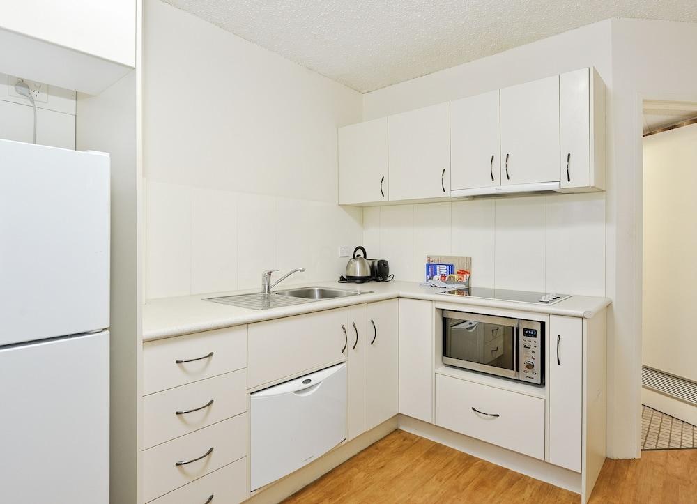 The Summit Apartments photo 2