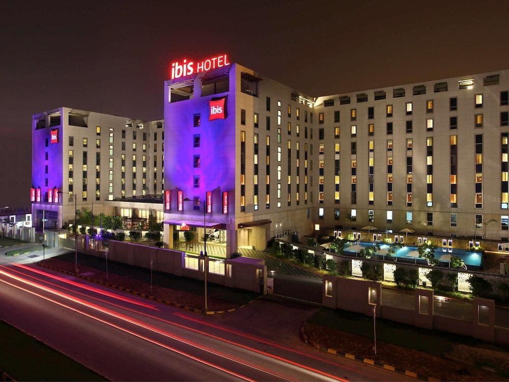 IBIS NEW DELHI AEROCITY photo 3