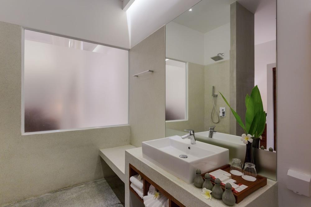 Lynnaya Urban River Resort And Spa photo 4